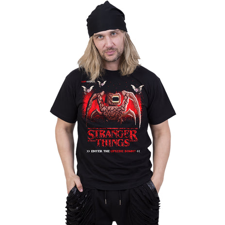 STRANGER THINGS - 8 BIT UPSIDE DOWN - Front Print T-Shirt Black